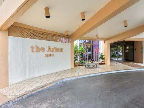 apt-211-1400 Saint Charles Pl, Pembroke Pines, FL, 33026-3224 | Card Image