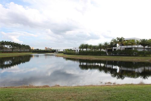30-5-180 Riviera Cir, Weston, FL, 33326-3114 | Card Image
