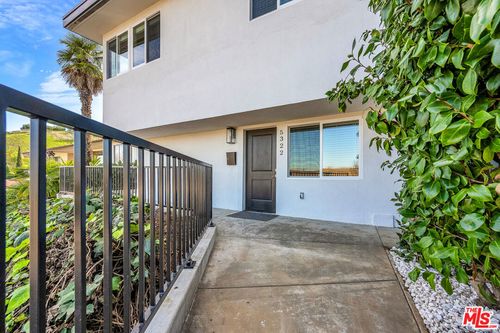 5322 Weatherford Dr, Los Angeles, CA, 90008-1047 | Card Image