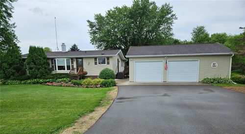 2946 470th Ave, Menomonie, WI, 54751-5332 | Card Image