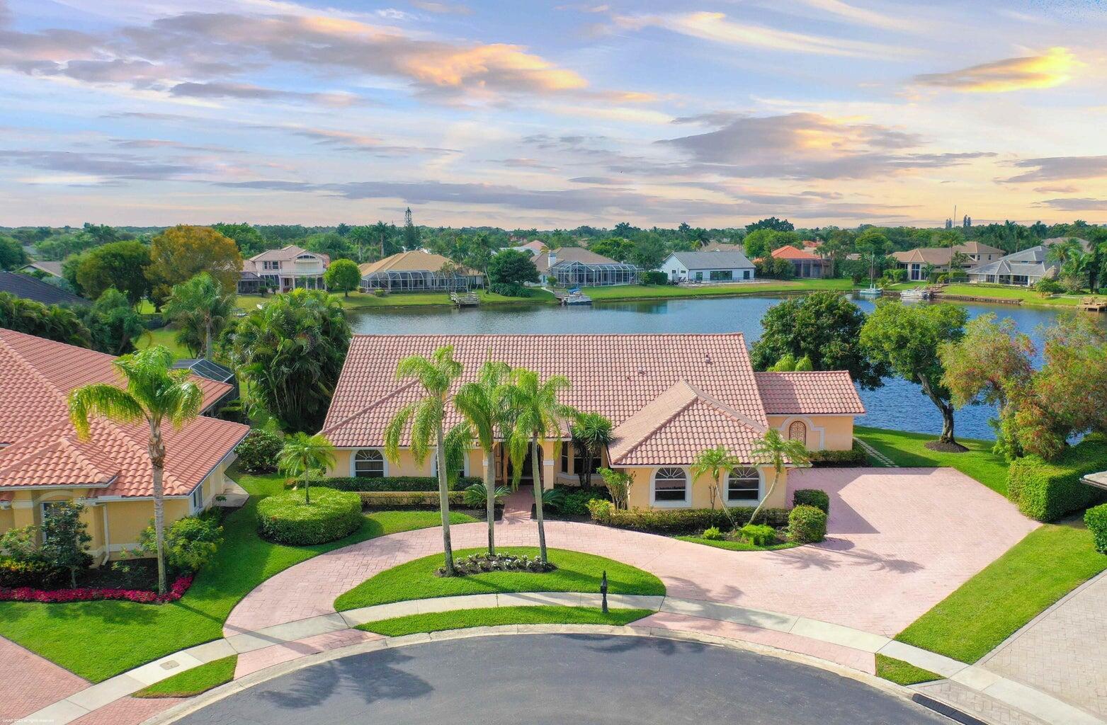 Sunderland Ave, Wellington, FL 33414