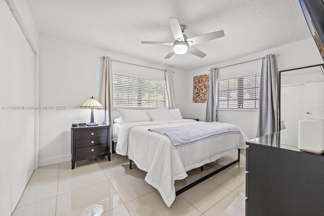 6800 Sw 26 Th St, House other with 2 bedrooms, 3 bathrooms and null parking in Miramar FL | Image 16