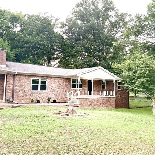 115 Crockett Cir, Florence, AL, 35633-7213 | Card Image