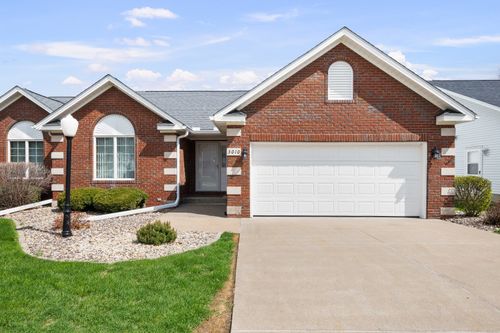 --3010 16th Street Ct, East Moline, IL, 61244-3813 | Card Image