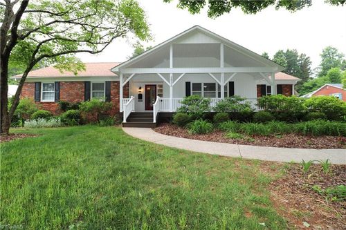 2832 Monticello Dr, Winston-Salem, NC, 27106-5836 | Card Image