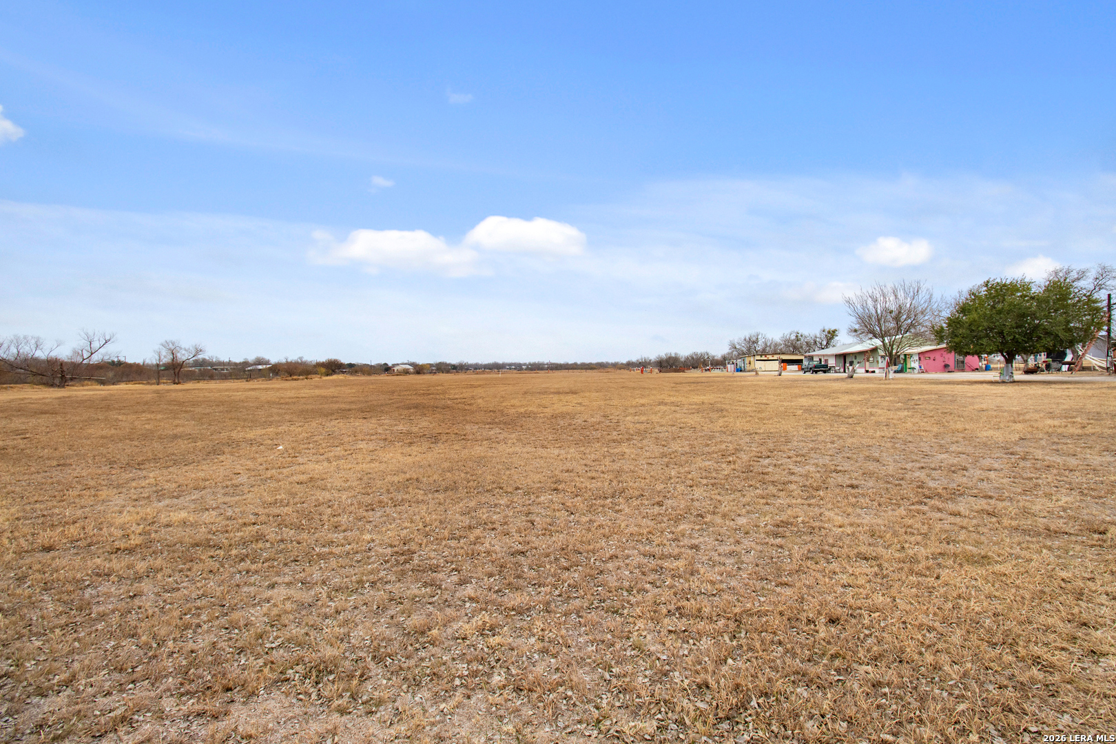1140 County Road 6710, Natalia, TX 78059