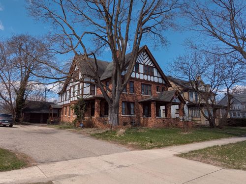 25 Orchard Pl, Battle Creek, MI, 49017-4763 | Card Image