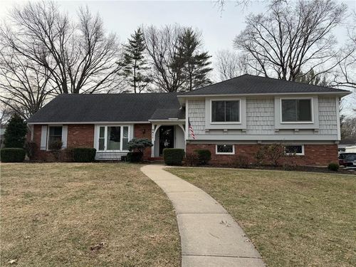 4411 W 93rd Ter, Prairie Village, KS, 66207-2622 | Card Image