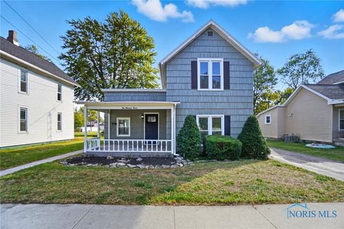 112 N Beecher St, North Baltimore, OH, 45872-1203 | Card Image