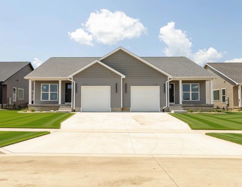 1210 Rock Ridge Cir, Waverly, IA, 50677-4344 | Card Image