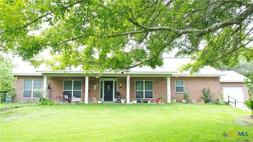 234 Lakeview Dr, Victoria, TX, 77905-4015 | Card Image