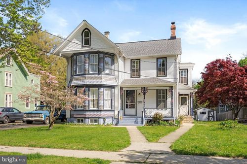 110 Park Ave, Hightstown, NJ, 08520-4122 | Card Image