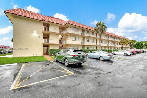 apt-304-700 Se 6th Ave, Deerfield Beach, FL, 33441-4880 | Card Image