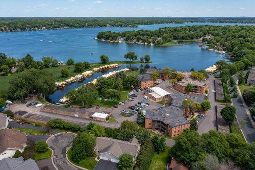 apt-525-5440 Three Points Blvd, Mound, MN, 55364-1145 | Card Image