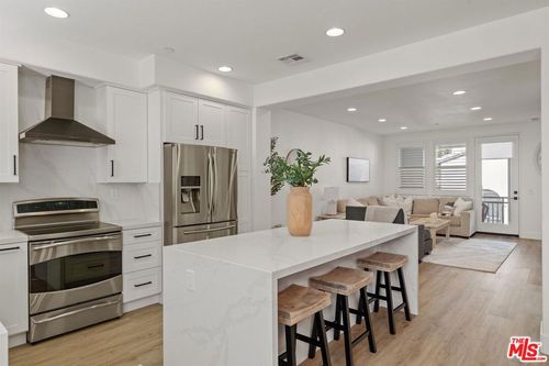 1822 Orizaba Ave, Signal Hill, CA, 90755-1204 | Card Image