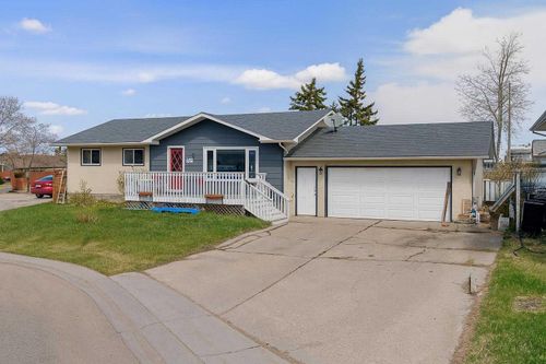 9118 99a Avenue, Sexsmith, AB, T0H3C0 | Card Image
