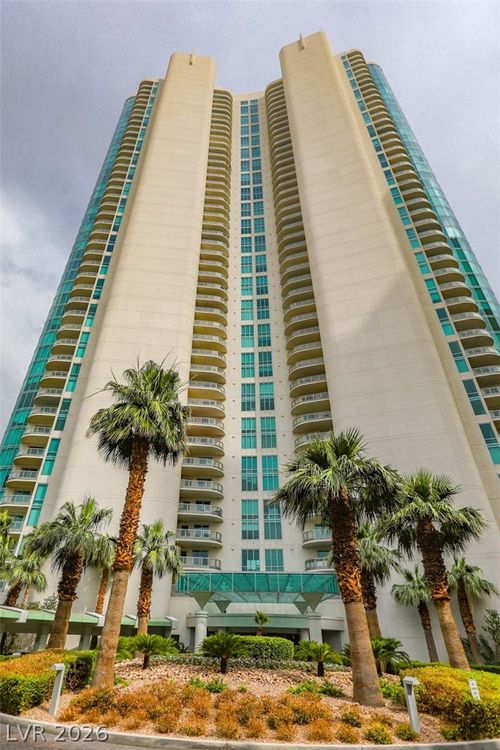 1105-322 Karen Ave, Las Vegas, NV, 89109-0424 | Card Image
