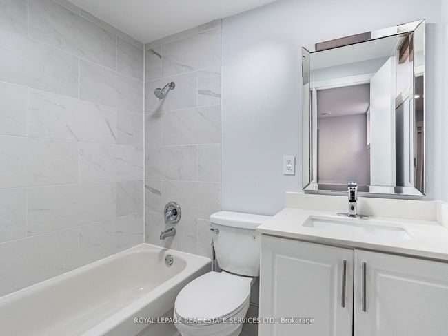 231 Elizabeth St S, House other with 6 bedrooms, 5 bathrooms and 4 parking in Brampton ON | Image 30