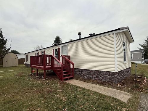 3863 5th Dr, Wisconsin Dells, WI, 53965-8695 | Card Image