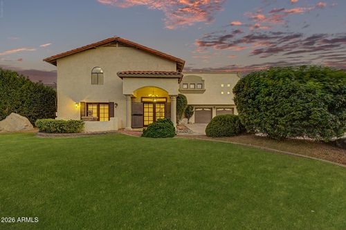 3011 E Winchcomb Drive, Phoenix, AZ, 85032 | Card Image