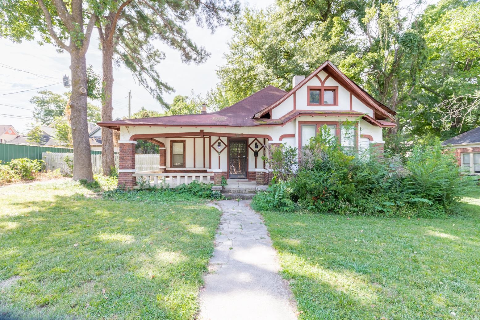 Linden Ave, Memphis, TN 38104