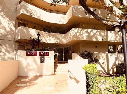 apt-205-7001 Environ Blvd, Lauderhill, FL, 33319-4212 | Card Image