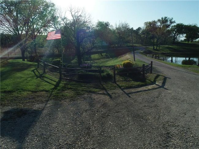 33295 Bethel Church Rd, House other with 3 bedrooms, 3 bathrooms and null parking in Osawatomie KS | Image 87