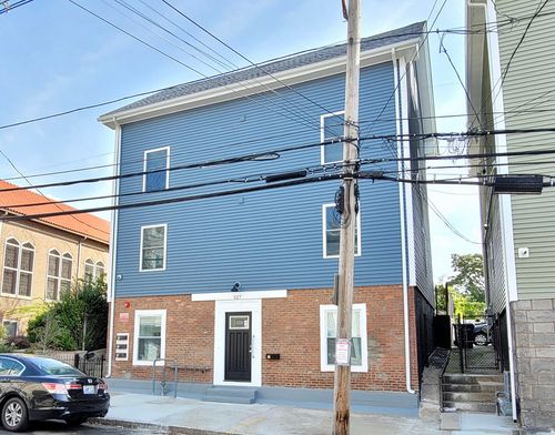 2-527 Charles St, Providence, RI, 02904-2211 | Card Image