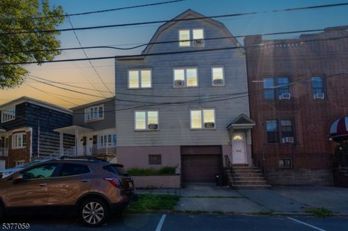 98 W 49th St, Bayonne, NJ, 07002-3225 | Card Image