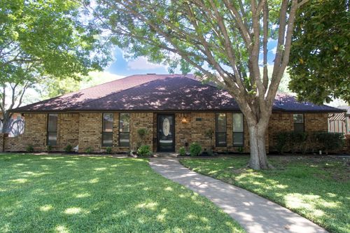 1115 Deer Ridge Dr, Duncanville, TX, 75137-3641 | Card Image