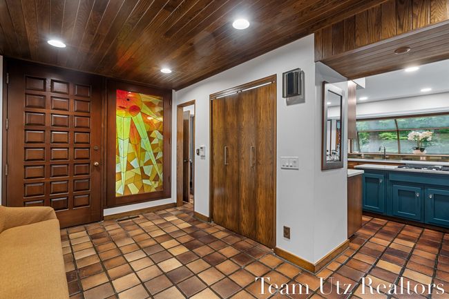 Foyer | Image 13