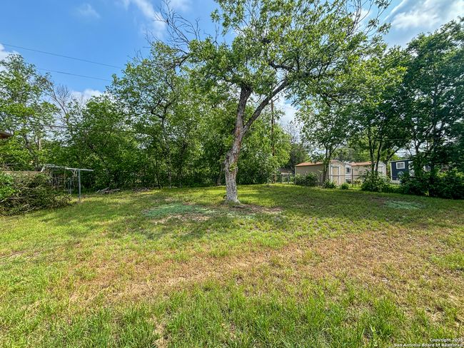 319 Hialeah Ave, House other with 2 bedrooms, 1 bathrooms and null parking in San Antonio TX | Image 15