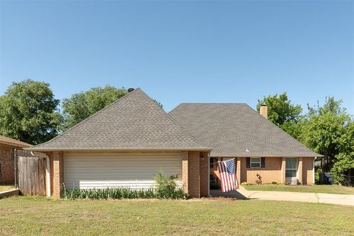 2014 E Canadian Court Ter, Mustang, OK, 73064-6101 | Card Image