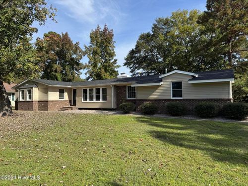 110 Hardee St, Greenville, NC, 27858-8630 | Card Image