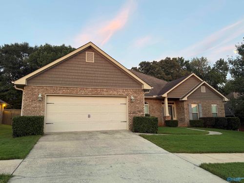 7922 Gabriela Drive Nw, Huntsville, AL, 35806 | Card Image