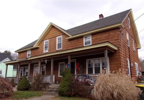 40-40 Remington Ave, Oakland, RI, 02858-1114 | Card Image