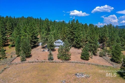 111 Ranch Cir, Cascade, ID, 83611 | Card Image