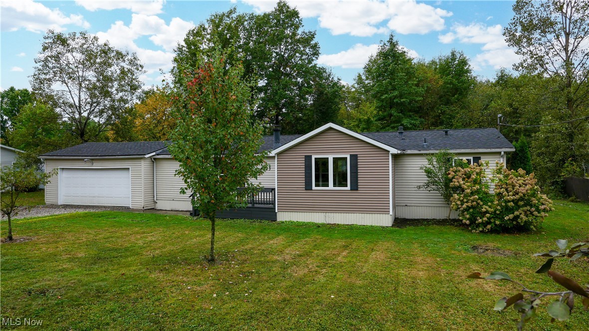 West Rd, West Farmington, OH 44491
