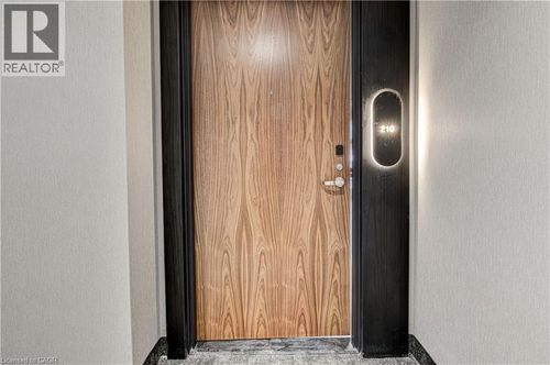 210-25 Wellington St S, Kitchener, ON, N2G0G5 | Card Image