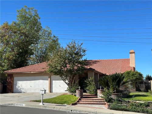 27729 Sutters Pointe Dr, Saugus, CA, 91350-1912 | Card Image