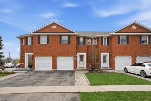 31 Swayze Court, Smithville, ON, L0R2A0 | Card Image