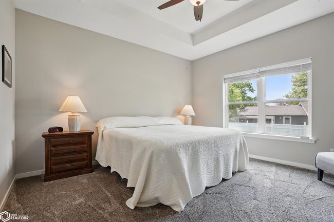 1015 E Adams St, Home with 2 bedrooms, 2 bathrooms and null parking in Washington IA | Image 10