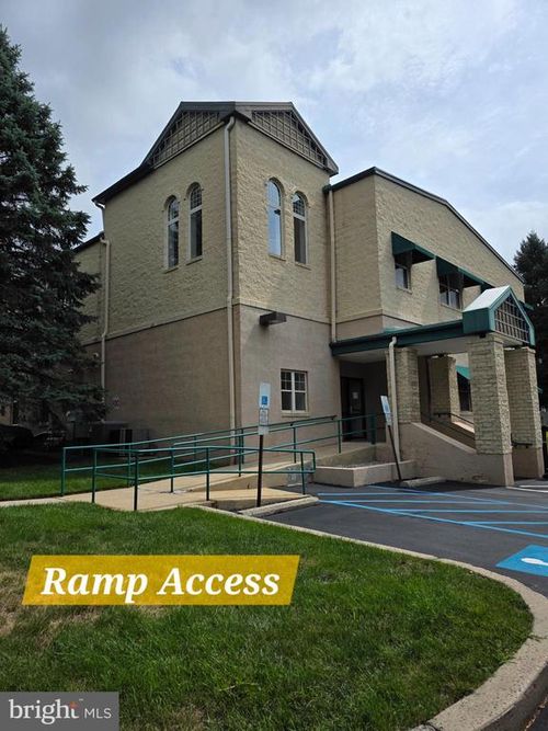 suite-101-430 Park Ave, COLLEGEVILLE, PA, 19426-2699 | Card Image