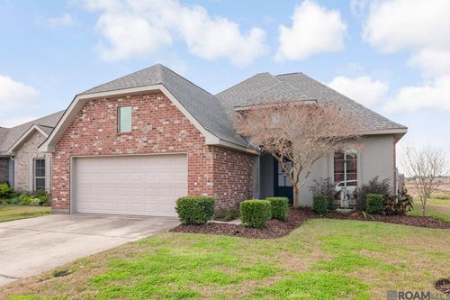 2901 Garden Lakes Dr, Paulina, LA, 70763 | Card Image