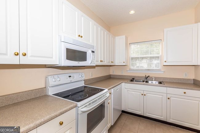 310 Moss Creek Ln, Condo with 2 bedrooms, 2 bathrooms and null parking in Brunswick GA | Image 8