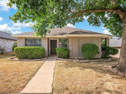 2331 Foothill Rd, Mckinney, TX, 75072-3817 | Card Image