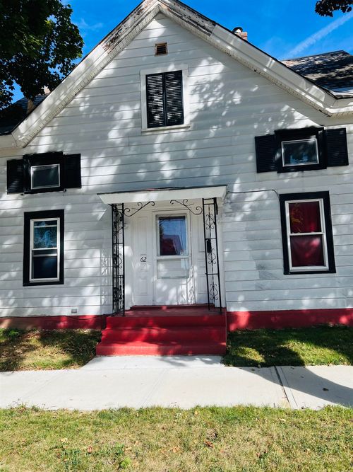 62 Forest St, Rutland, VT, 05701-3916 | Card Image