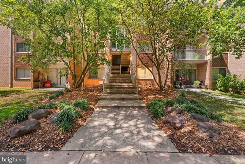 3-8004 Chanute Pl, FALLS CHURCH, VA, 22042-1165 | Card Image