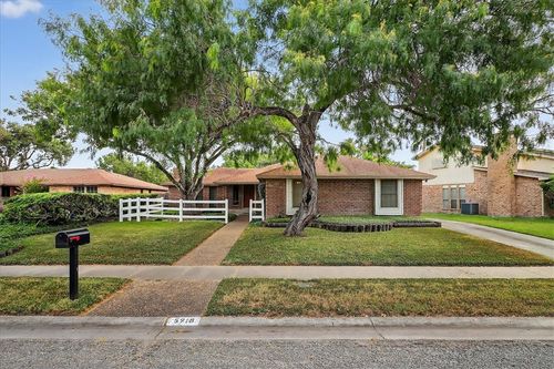 5918 Long Creek Dr, Corpus Christi, TX, 78414-2513 | Card Image