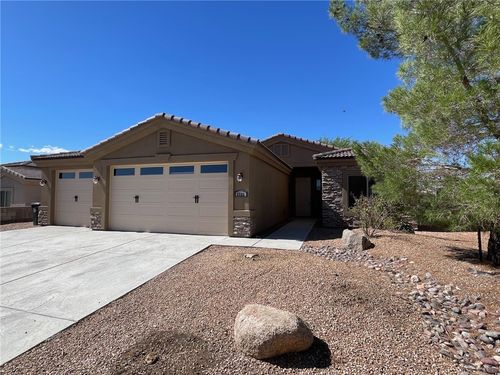 3323 Karen Ave, Kingman, AZ, 86401-6484 | Card Image